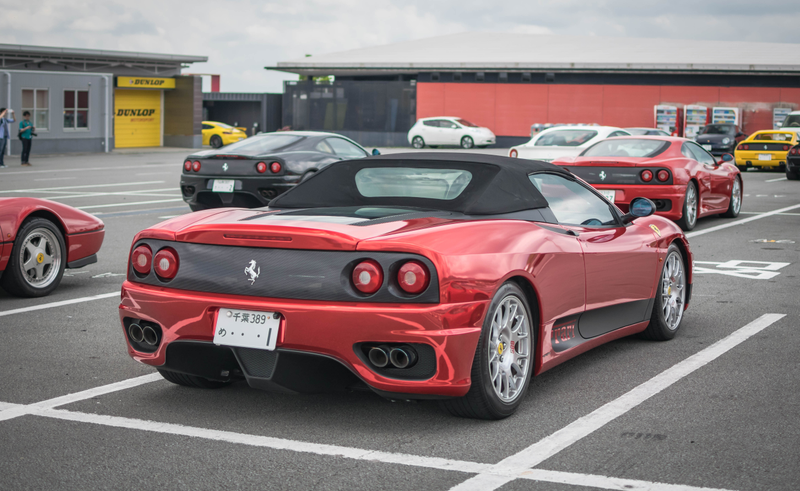 Illustration for article titled This Is How Japan Throws A Ferrari Party